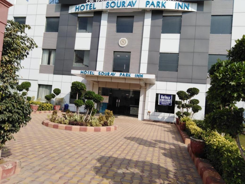 Hotel Sourav Park Inn Agra Agra  Exteriér fotografie